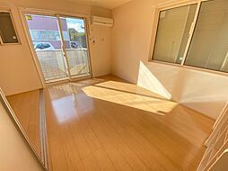 シスモンス 102号室 1階1LDKのリビング/ダイニング