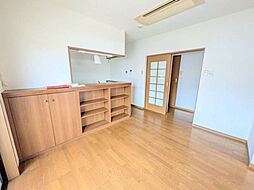 グランシャトーS 2 103号室 1階2LDKのリビング/ダイニング