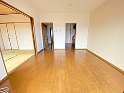 グランシャトーS 2 302号室 3階2LDKのリビング/ダイニング