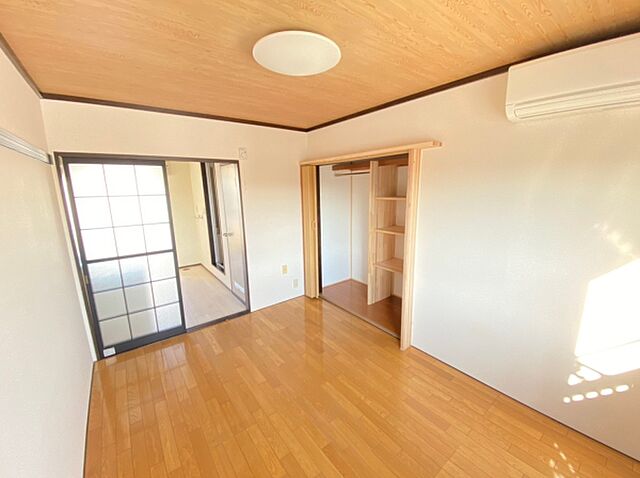 寝室