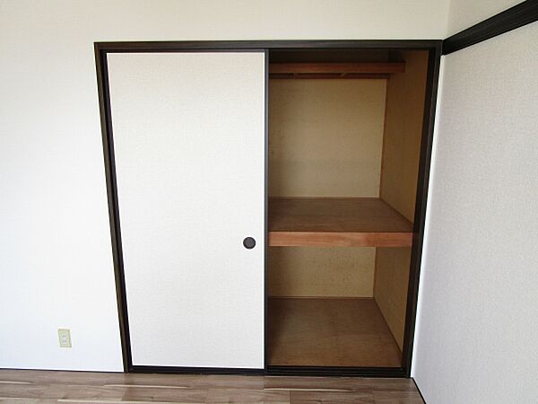 apartment 茨城県那珂市菅谷
地図を見る