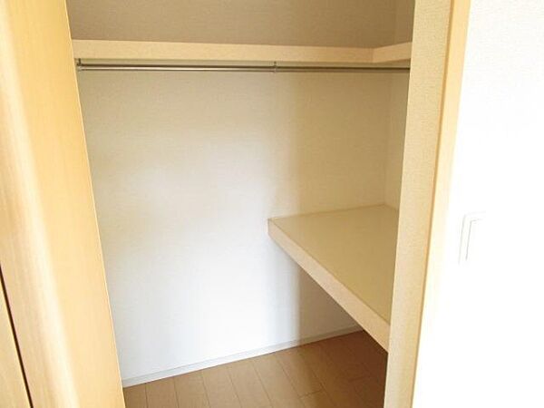 apartment 茨城県那珂市菅谷
地図を見る