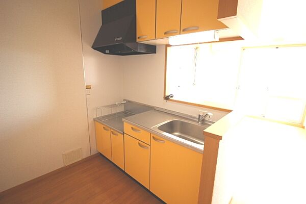 apartment 茨城県那珂市菅谷
地図を見る