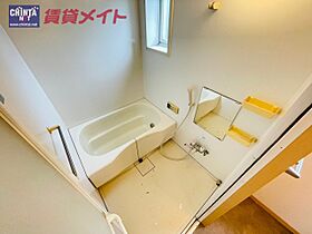 サミット　Ｅ棟 102 ｜ 三重県四日市市南富田町（賃貸アパート1LDK・1階・50.71㎡） その5