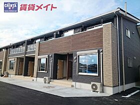 ウイステリアＡ棟 101 ｜ 三重県四日市市生桑町（賃貸アパート1LDK・1階・52.38㎡） その1