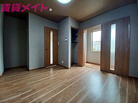 ウッドチップス  ｜ 三重県四日市市みゆきケ丘2丁目（賃貸アパート1LDK・1階・35.40㎡） その3