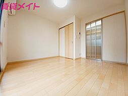 シュペリュール 1階1Kのリビング/ダイニング