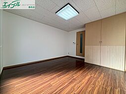 グランピアA棟 1階1Kのリビング/ダイニング