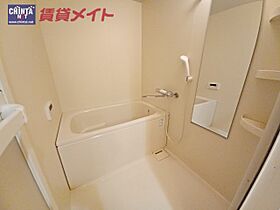 ウィステリア・レイ2番館 103 ｜ 三重県員弁郡東員町大字六把野新田（賃貸マンション2LDK・1階・55.66㎡） その5