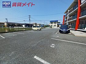 ウィステリア・レイ2番館 103 ｜ 三重県員弁郡東員町大字六把野新田（賃貸マンション2LDK・1階・55.66㎡） その8