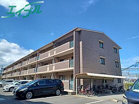 グロリアスＳＴ 204 ｜ 三重県桑名市大字東方（賃貸マンション3LDK・2階・65.30㎡） その1