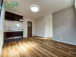 リオハウス 1階ワンルームのリビング/ダイニング