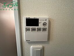 メゾンモンマルトル江場
