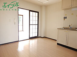 ラサンテ里中 1階2DKのリビング/ダイニング