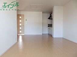 サンリット・レジデンスＡ 1階1LDKのリビング/ダイニング