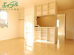 アモロッソ B棟 1階2LDKのリビング/ダイニング