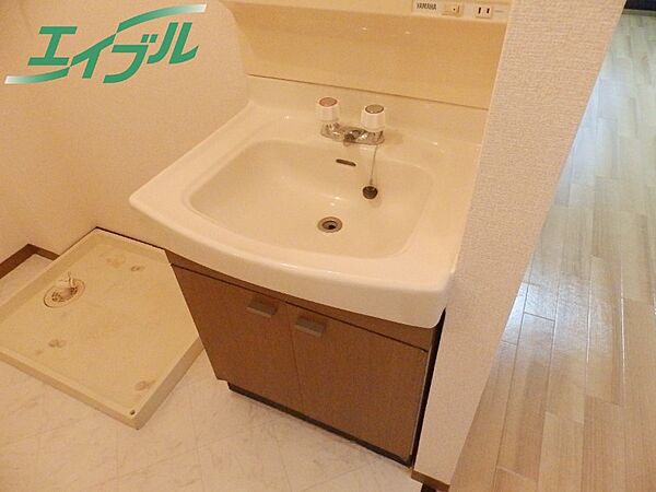 画像12:洗面所同タイプの部屋写真です。