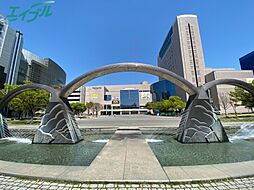 トナリエ四日市 423m