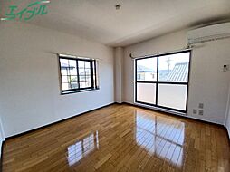 ロイヤルエースＡ棟