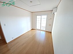 グランツ・ベル 1階1LDKのリビング/ダイニング