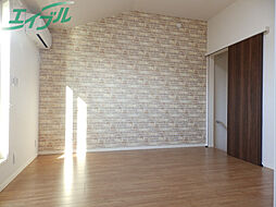 ルミウス 2階1Kのリビング/ダイニング