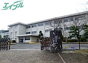 四日市市立常磐中学校 2706m