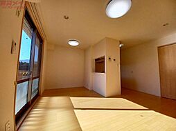 雪月花E棟 2階3LDKのリビング/ダイニング