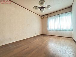 丹生川借家 2階5DKのリビング/ダイニング