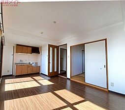 グリーンピュアいなべ 3階3LDKのリビング/ダイニング