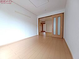 ドマーニ・オドーレ　Ｃ 1階2DKのリビング/ダイニング