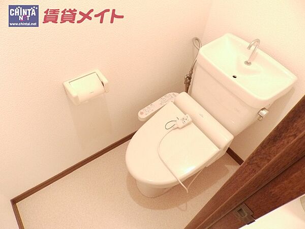 画像10:トイレ同型タイプの写真です
