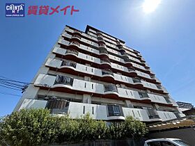 ロイヤルサイキ 202 ｜ 三重県四日市市中川原１丁目（賃貸マンション1LDK・2階・58.22㎡） その1