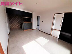 河原田フォーラム6 3階3LDKのリビング/ダイニング