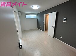 LECOCON四日市 II 2階1LDKのリビング/ダイニング