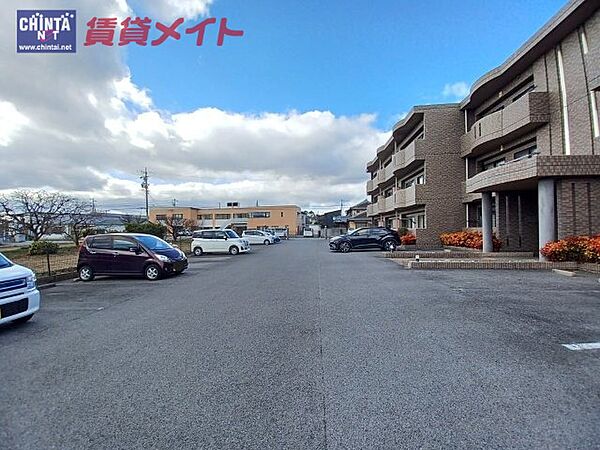 三重県鈴鹿市高岡町(賃貸マンション3DK・2階・58.80㎡)の写真 その8