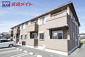 三重県鈴鹿市稲生塩屋２丁目（賃貸アパート2LDK・2階・58.21㎡） その1