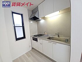 三重県鈴鹿市野町西２丁目（賃貸アパート1LDK・1階・49.42㎡） その4