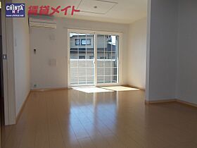 三重県鈴鹿市稲生塩屋２丁目（賃貸アパート1LDK・1階・46.22㎡） その3