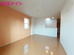 近鉄名古屋線 長太ノ浦駅 徒歩2分の賃貸アパート 1階1LDKのリビング/ダイニング