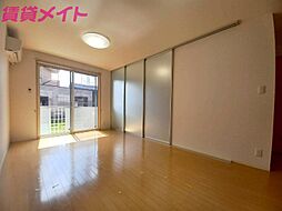 近鉄鈴鹿線 平田町駅 徒歩13分の賃貸アパート 1階2LDKのリビング/ダイニング