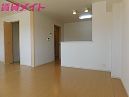 近鉄鈴鹿線 平田町駅 徒歩15分の賃貸アパート 2階2LDKのリビング/ダイニング