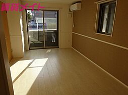 近鉄鈴鹿線 鈴鹿市駅 徒歩5分の賃貸アパート 1階ワンルームのリビング/ダイニング