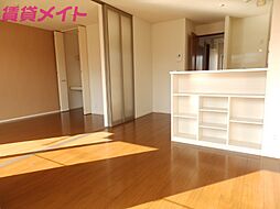 近鉄鈴鹿線 鈴鹿市駅 徒歩15分の賃貸アパート 1階2LDKのリビング/ダイニング