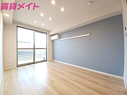 近鉄鈴鹿線 平田町駅 徒歩13分の賃貸アパート 1階1Kのリビング/ダイニング