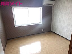 近鉄鈴鹿線 平田町駅 徒歩30分の賃貸アパート 2階1Kのリビング/ダイニング