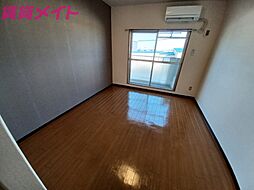 近鉄鈴鹿線 平田町駅 徒歩32分の賃貸マンション 4階1Kのリビング/ダイニング