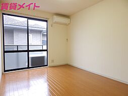 近鉄鈴鹿線 平田町駅 徒歩5分の賃貸アパート 1階2Kのリビング/ダイニング