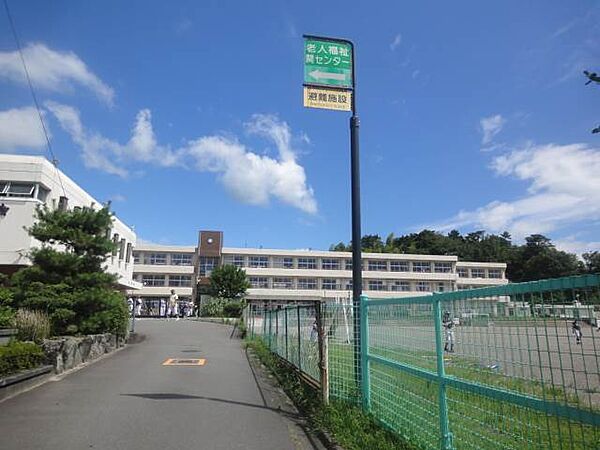 画像18:亀山市立関中学校