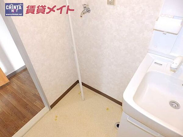 画像11:その他設備−洗濯機置き場は洗面所にあります。