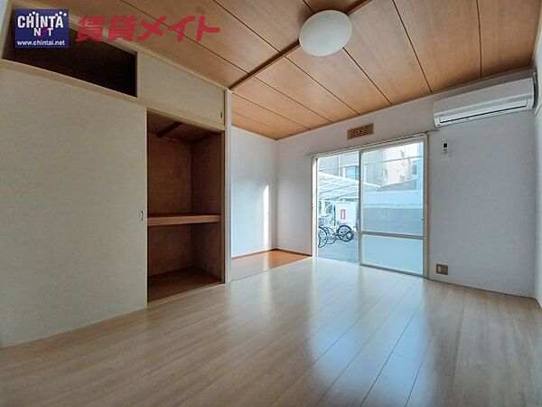 クリスタルハウス 105｜三重県鈴鹿市阿古曽町(賃貸アパート1K・1階・25.92㎡)の写真 その3